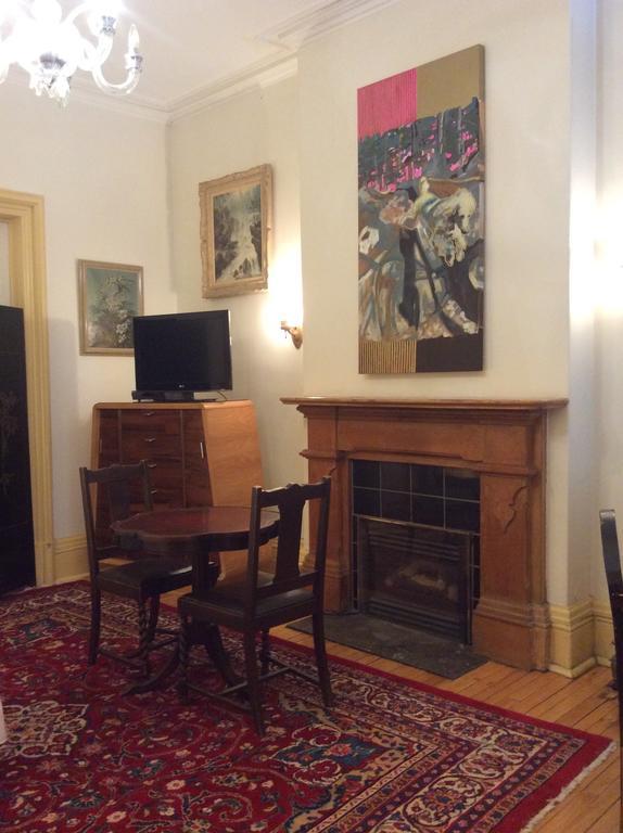 Gold Door Inn Ottawa Room photo