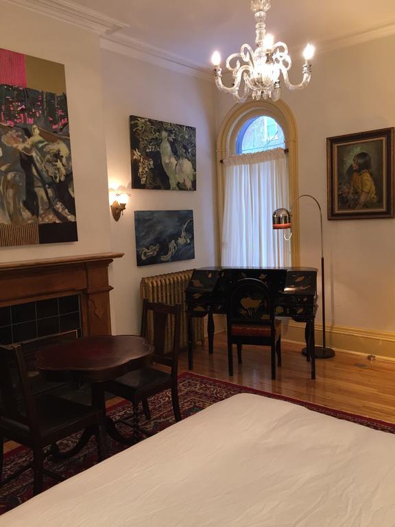 Gold Door Inn Ottawa Room photo