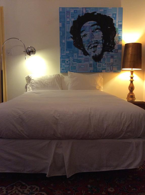 Gold Door Inn Ottawa Room photo